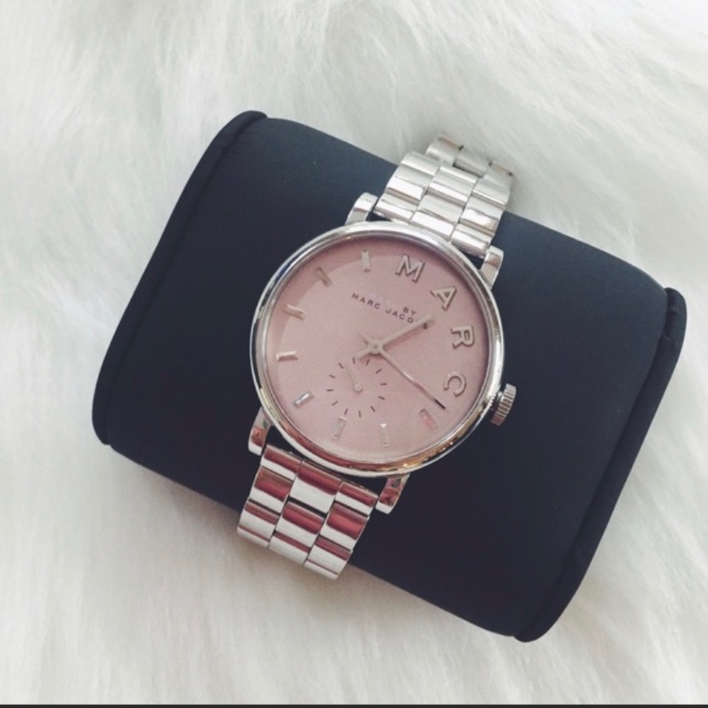 🍂 SOLD 🍂 Mark Jacobs Rose Pink Dial Watch